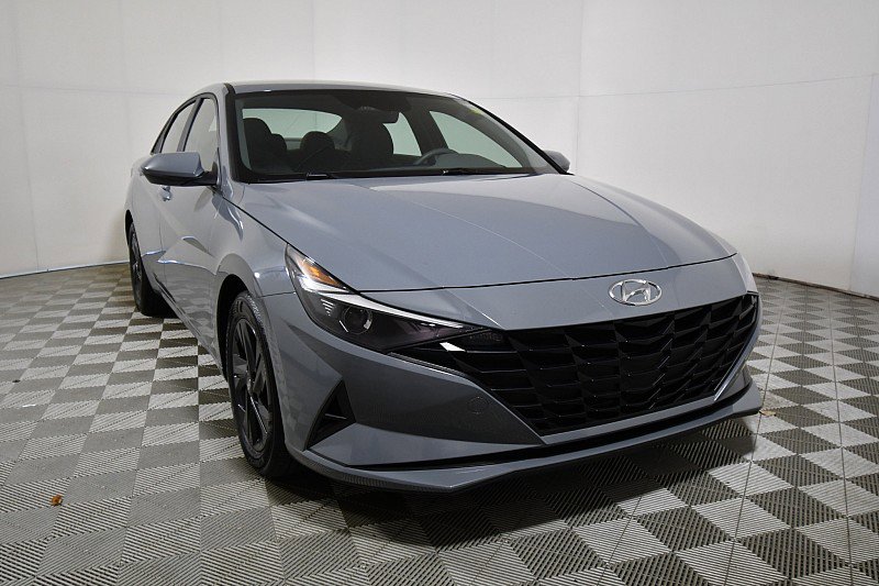 Used 2022 Hyundai Elantra SEL with VIN KMHLM4AG8NU309991 for sale in Mansfield, OH