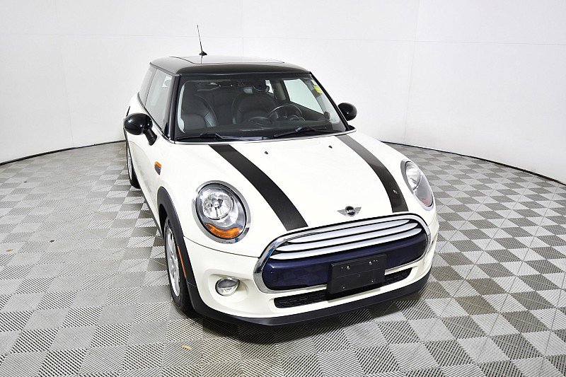 Used 2015 MINI Cooper  with VIN WMWXM5C57FT938699 for sale in Mansfield, OH