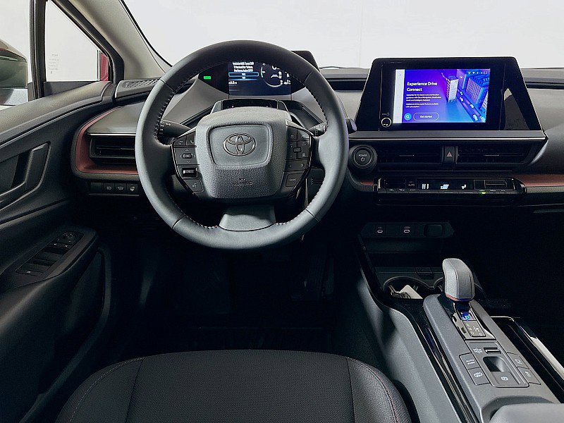 2026 Toyota Prius Plug-in Hybrid SE - Photo 10