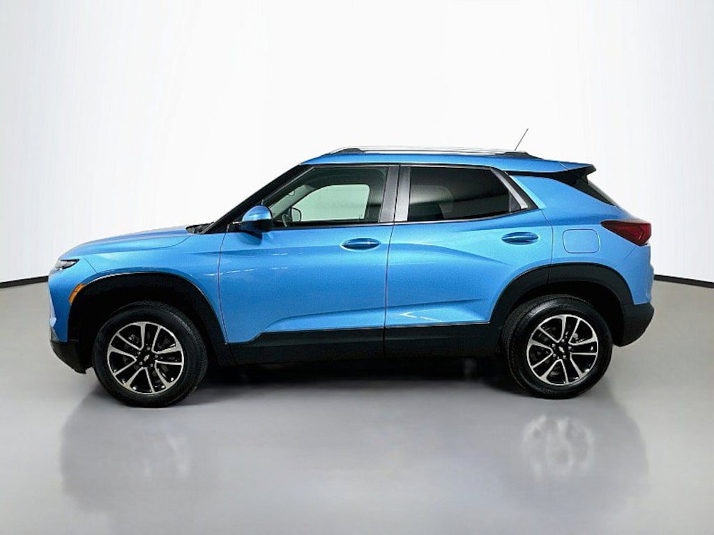Used 2025 Chevrolet Trailblazer LT SUV