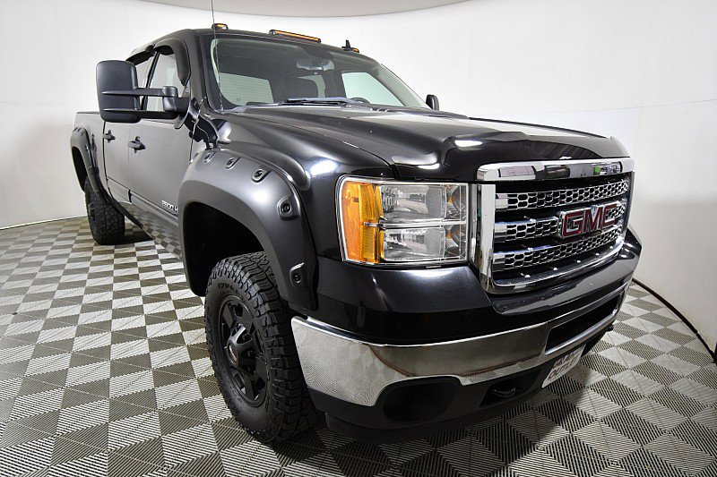 Used 2013 GMC Sierra 2500HD SLE with VIN 1GT120CGXDF110869 for sale in Mansfield, OH