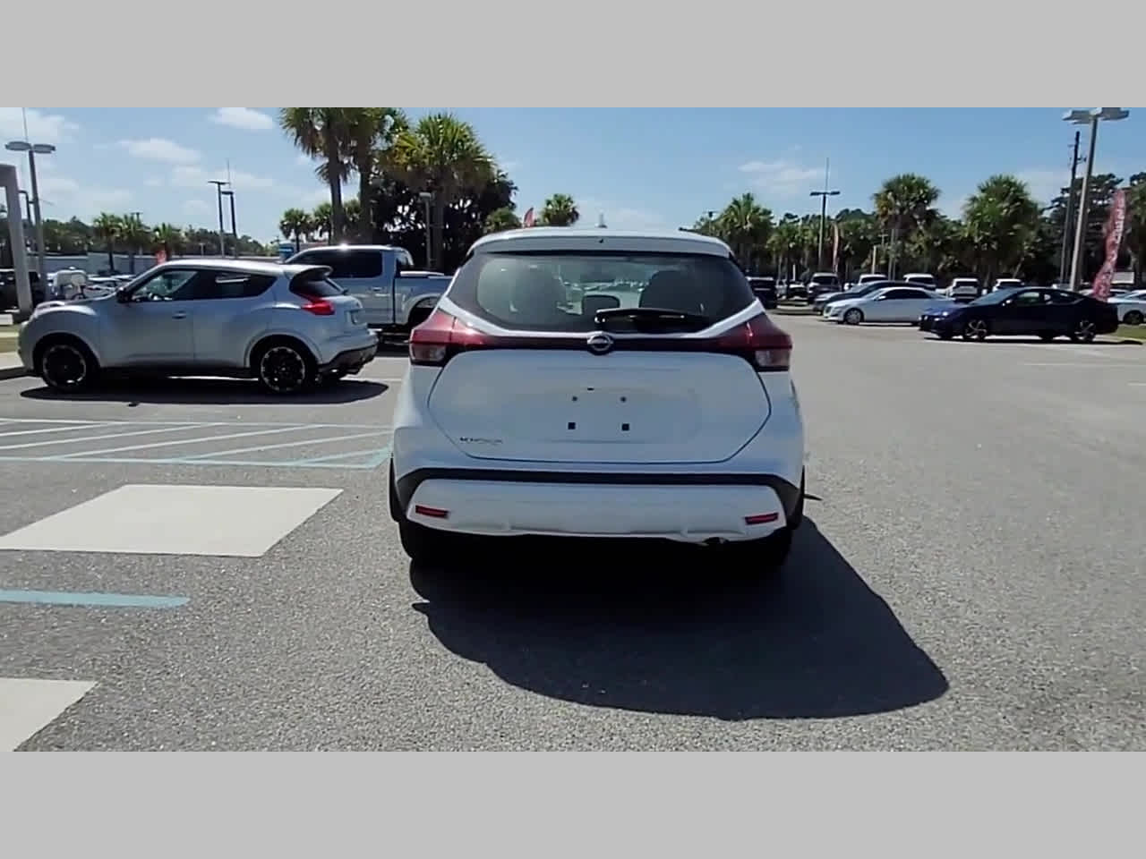 2025 Nissan KICKS PLAY Base - Photo 30