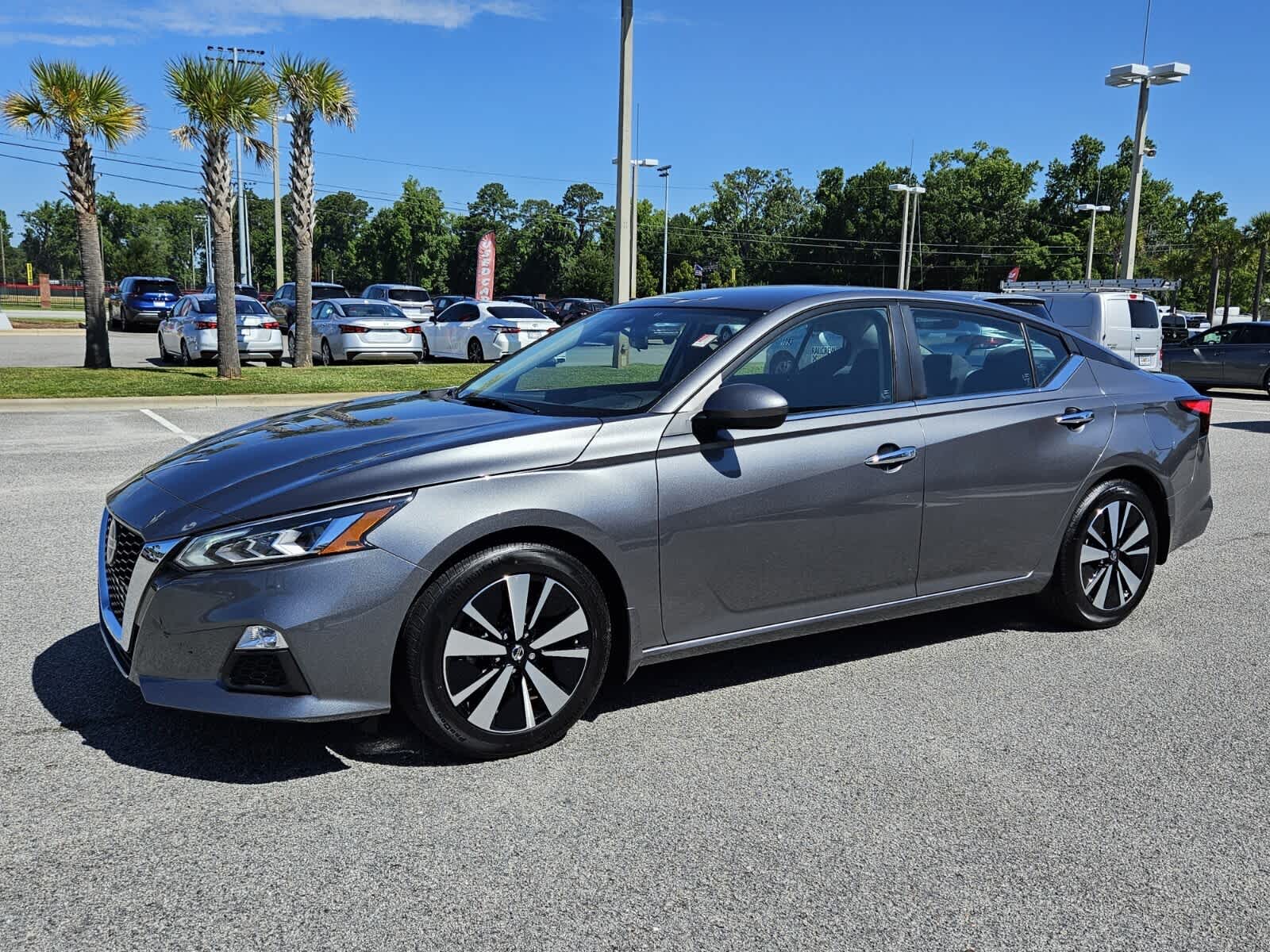 Used 2022 Nissan Altima SV with VIN 1N4BL4DV9NN361305 for sale in Savannah, GA