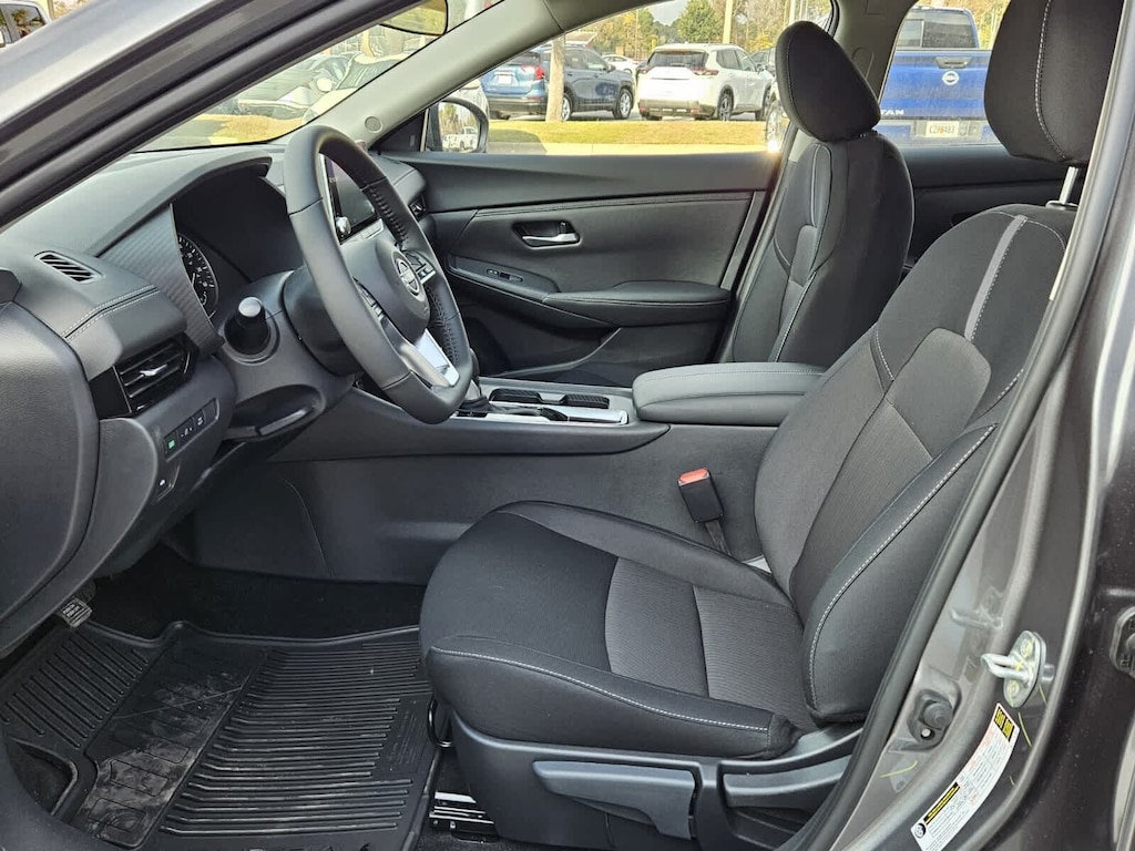 New 2025 Nissan Sentra SV Sedan