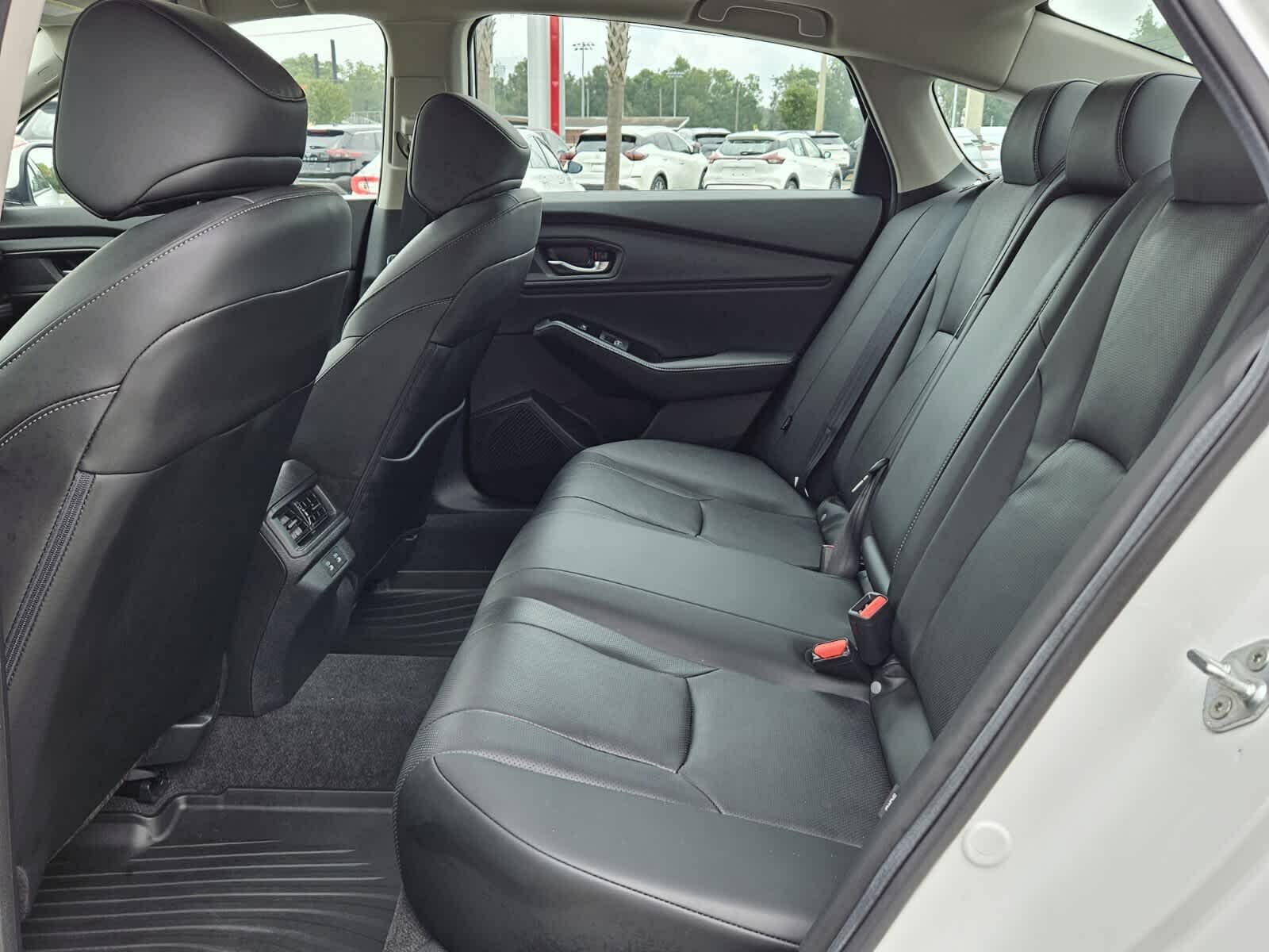 2023 Honda Accord Hybrid Touring photo 4