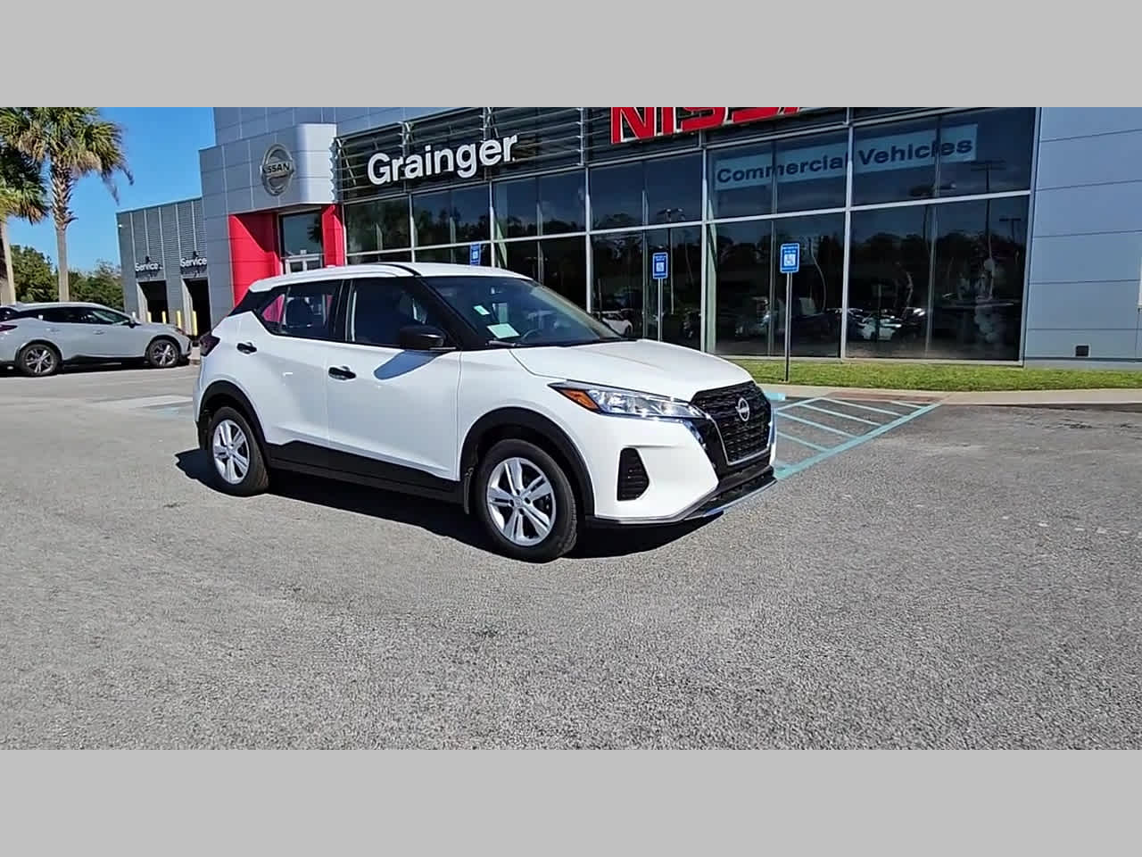 2025 Nissan KICKS PLAY Base - Photo 17