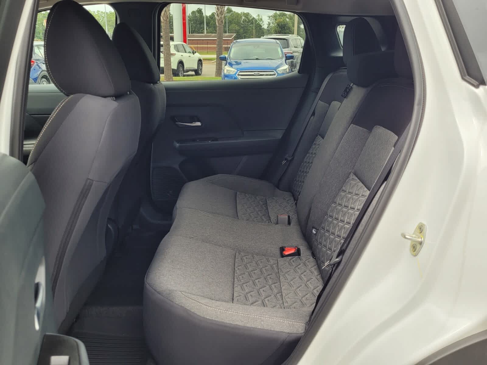 2026 Nissan Kicks SV photo 3