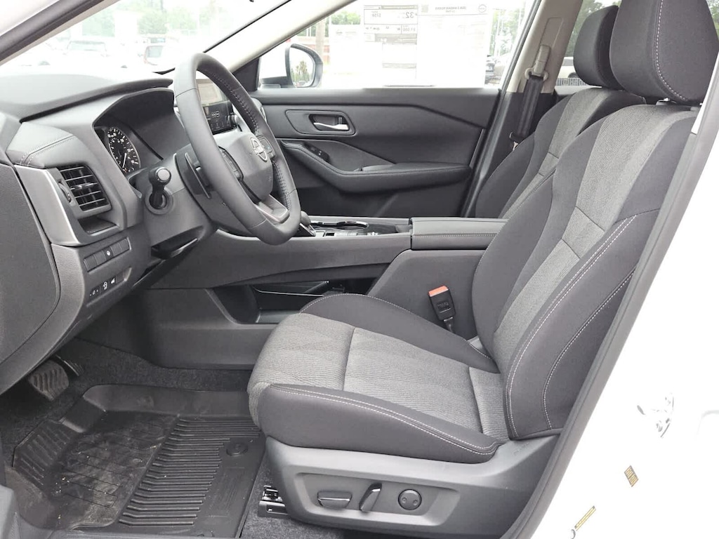New 2026 Nissan Rogue SV SUV