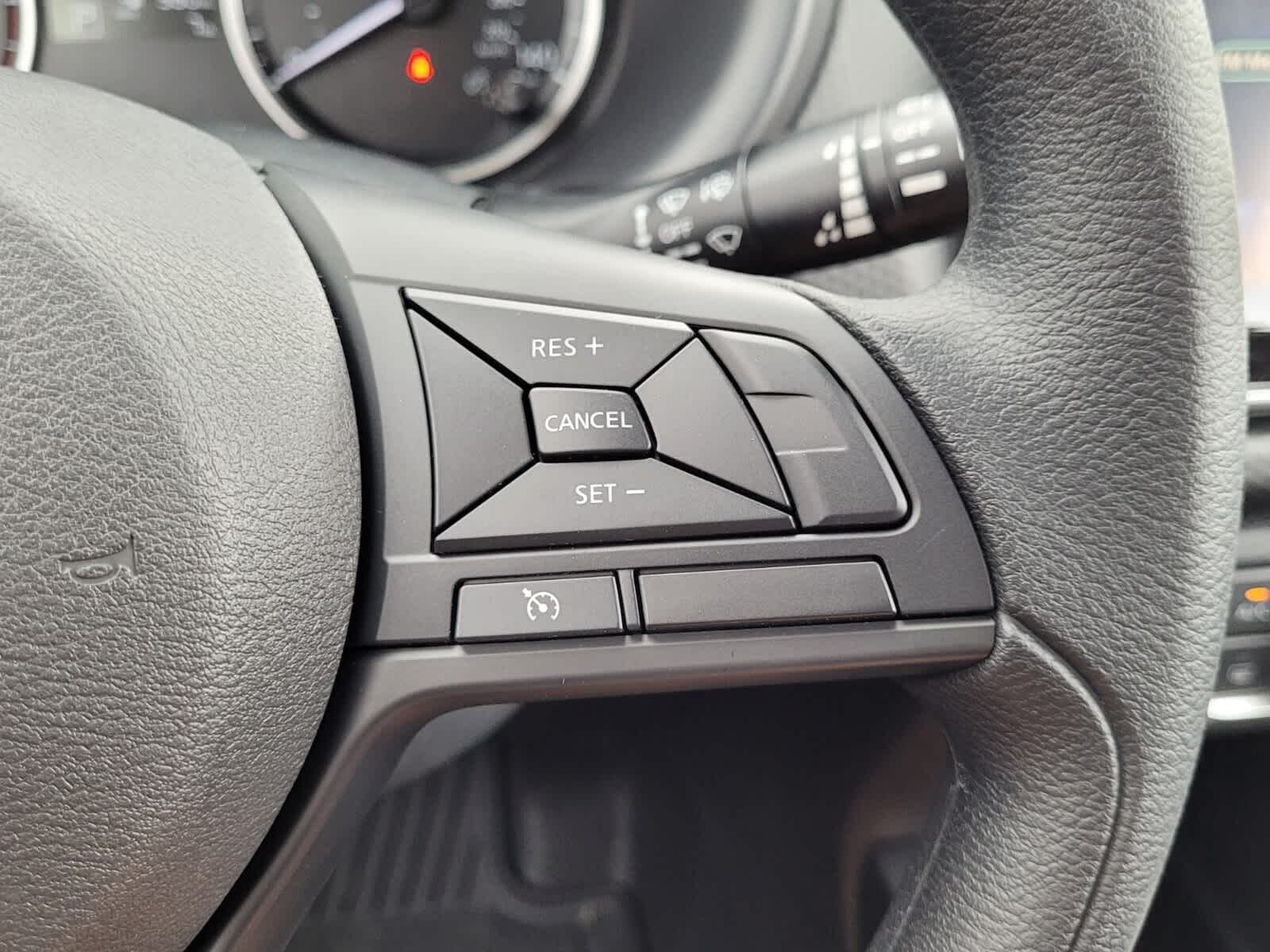 2025 Nissan KICKS PLAY Base - Photo 13