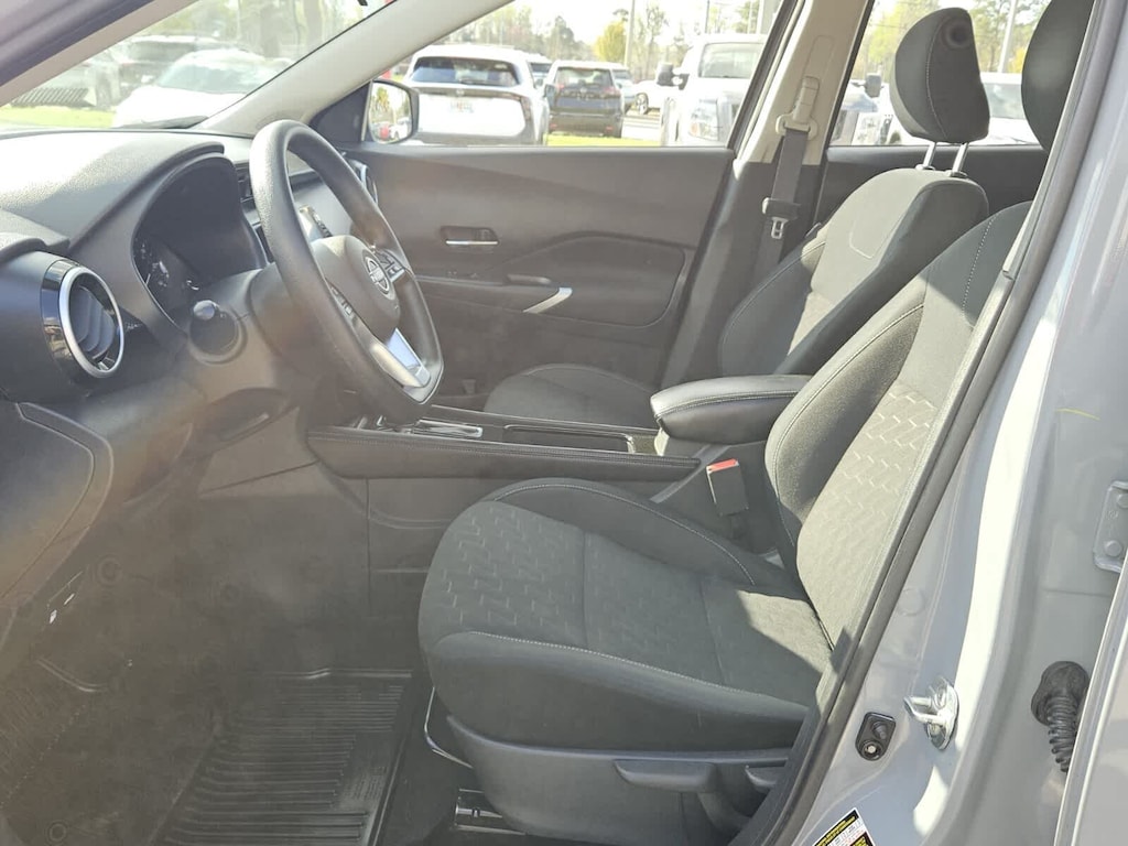 Used 2024 Nissan Kicks SV SUV