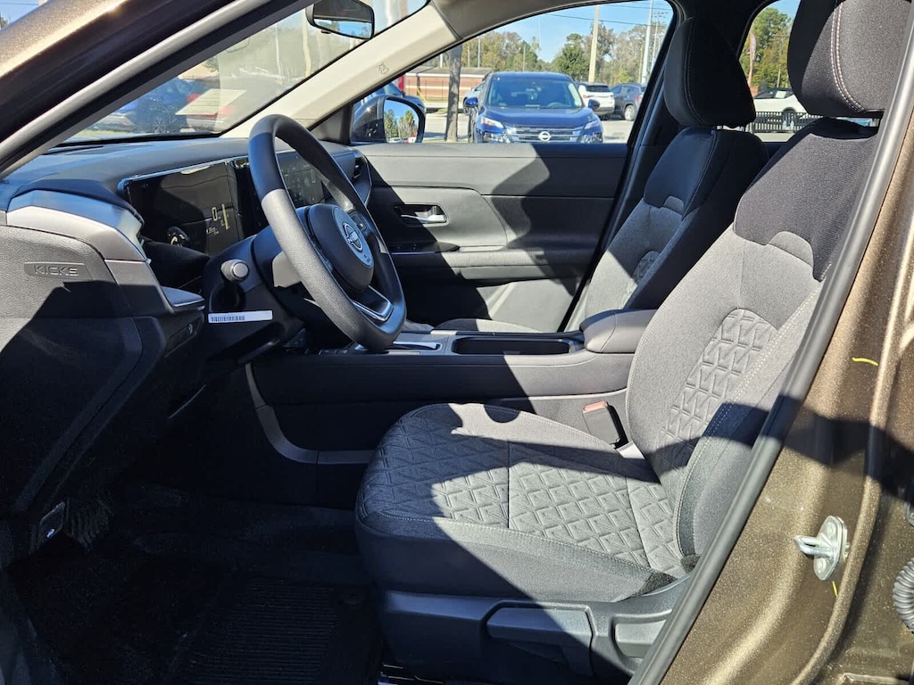 New 2026 Nissan Kicks SV SUV