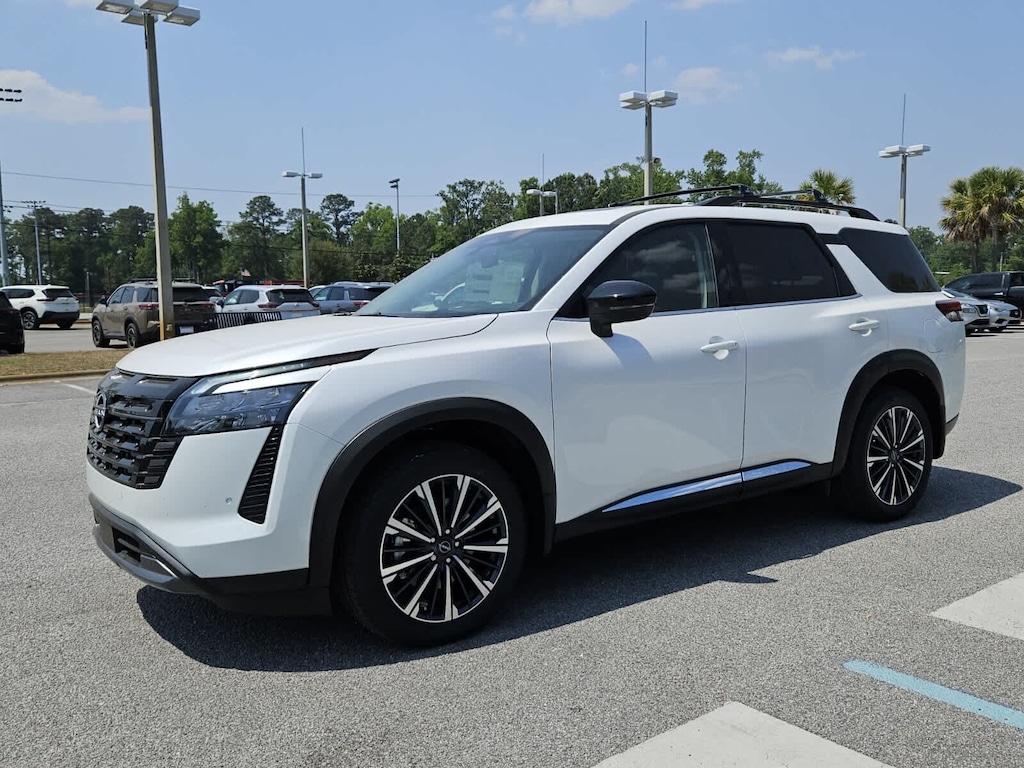 New 2026 Nissan Pathfinder Platinum SUV