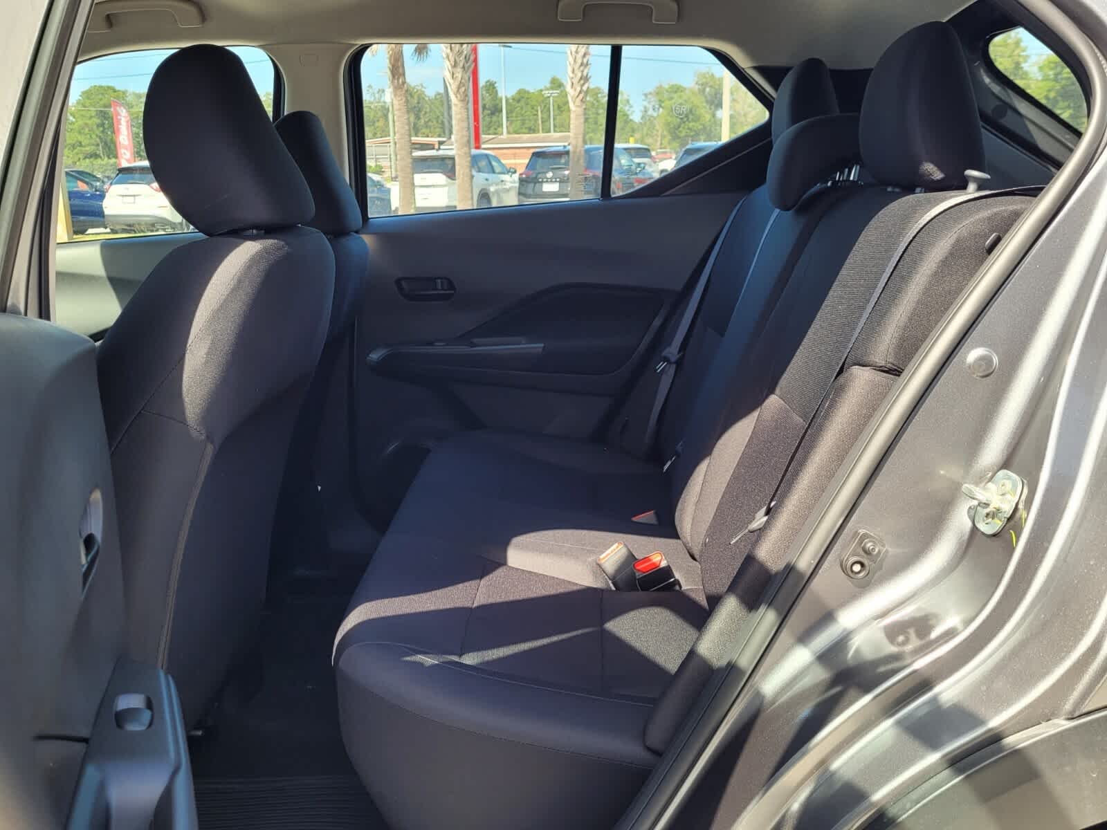 2025 Nissan Kicks Play S photo 4