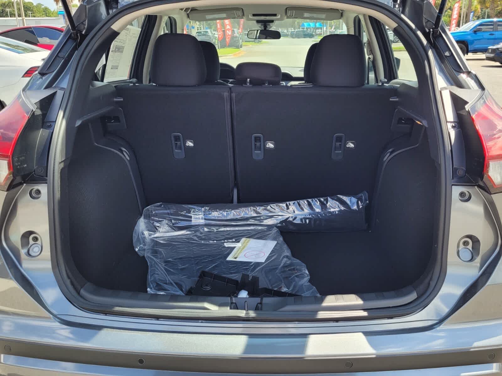 2025 Nissan KICKS PLAY Base - Photo 6