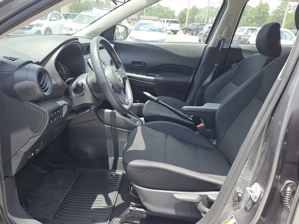 Used 2025 Nissan Kicks Play S SUV