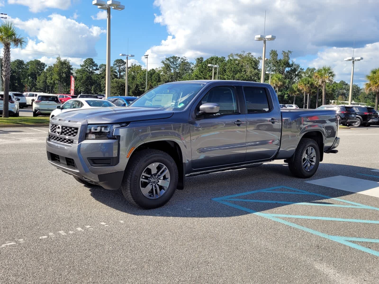 2026 Nissan Frontier SV photo 2