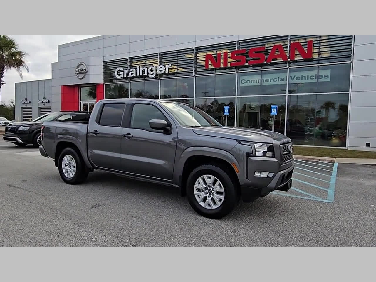 2024 Nissan Frontier SV - Photo 38