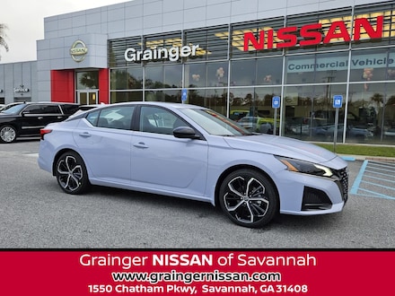 2025 Nissan Altima SR Sedan