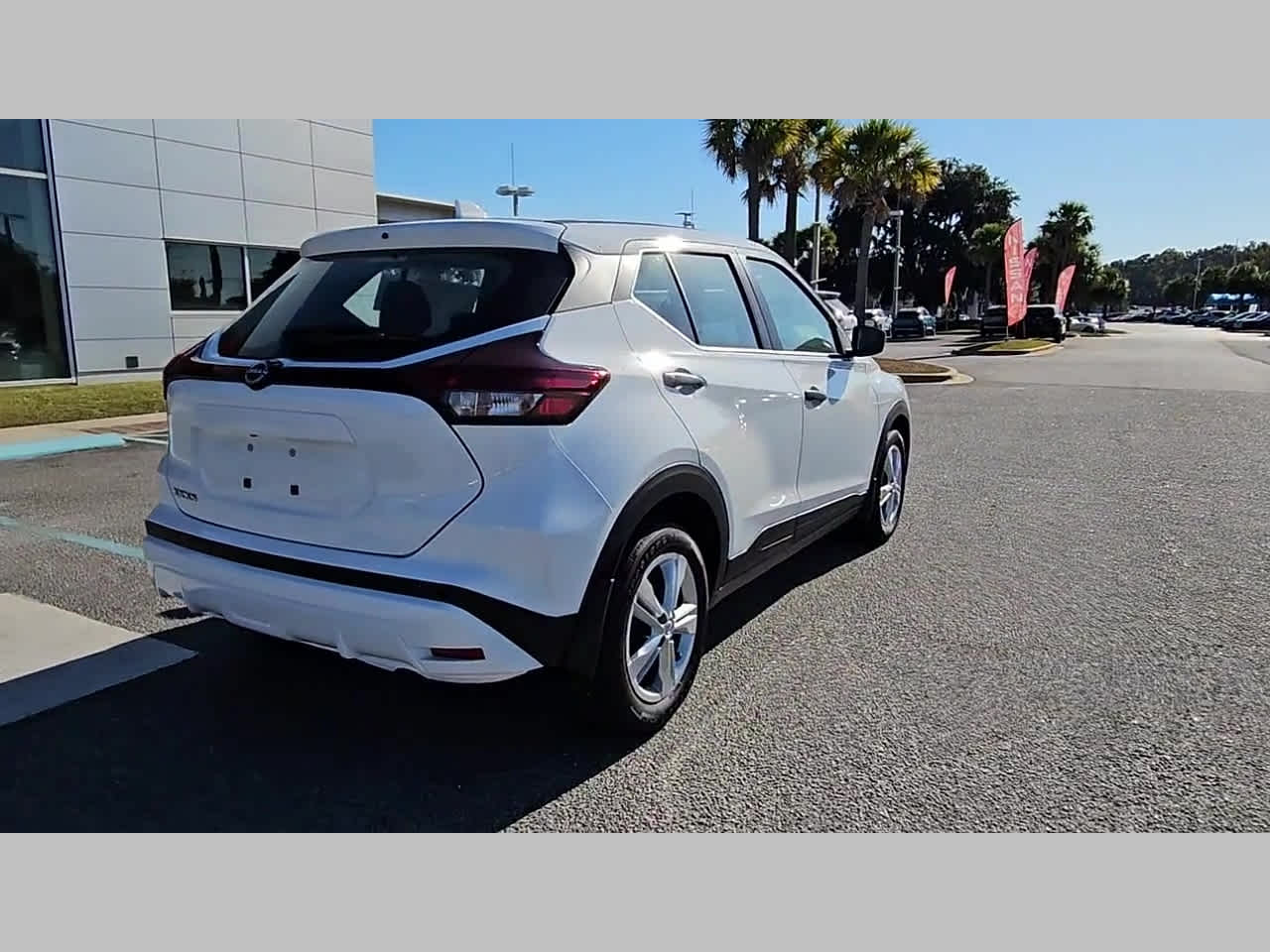 2025 Nissan KICKS PLAY Base - Photo 33