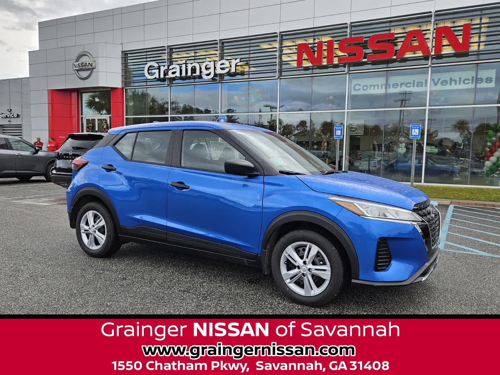 2025 Nissan KICKS PLAY Base's photo