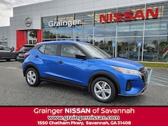 2025 Nissan Kicks Play S SUV