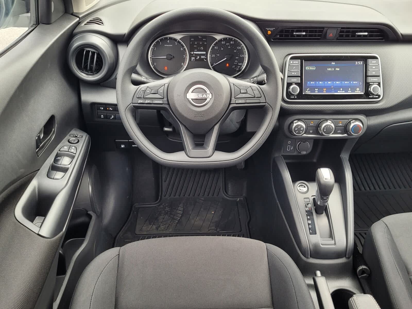 2025 Nissan KICKS PLAY Base - Photo 5