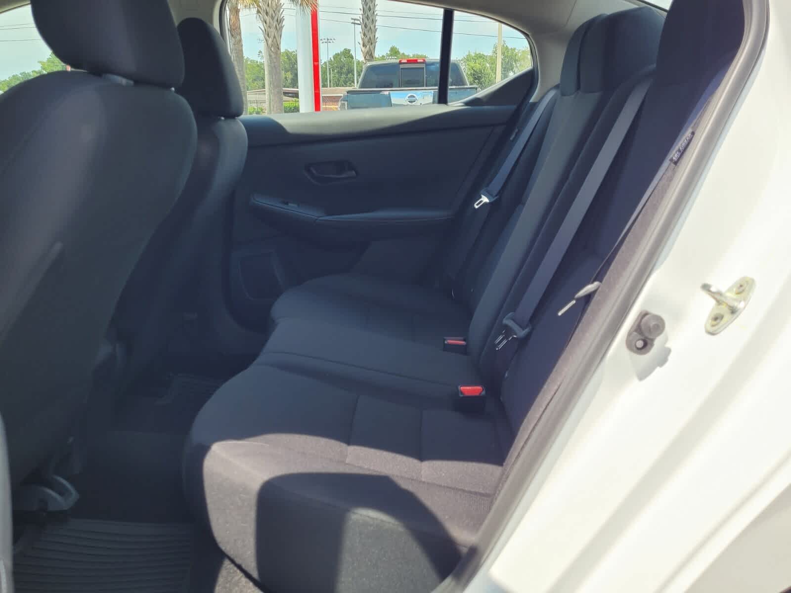 2025 Nissan Sentra S photo 4