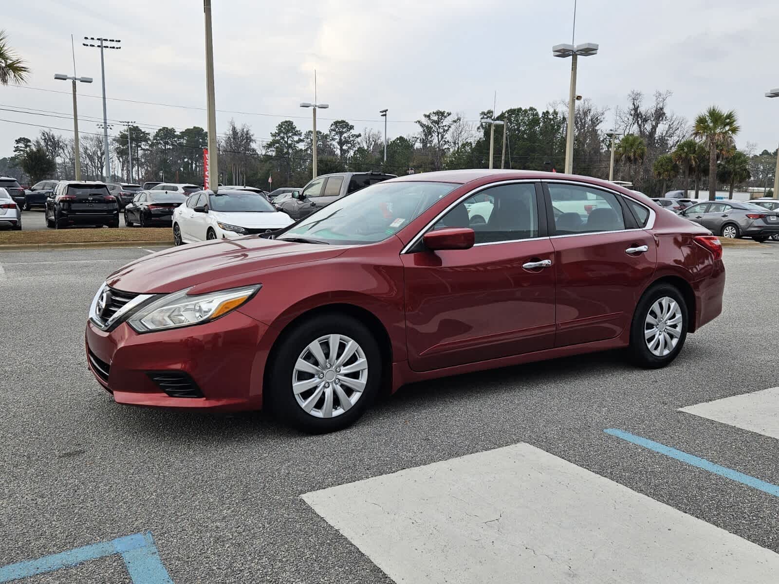 Used 2017 Nissan Altima S with VIN 1N4AL3AP5HN306592 for sale in Savannah, GA