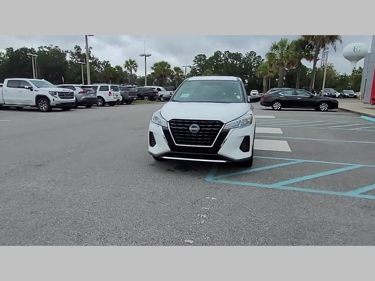 2025 Nissan KICKS PLAY Base - Photo 17