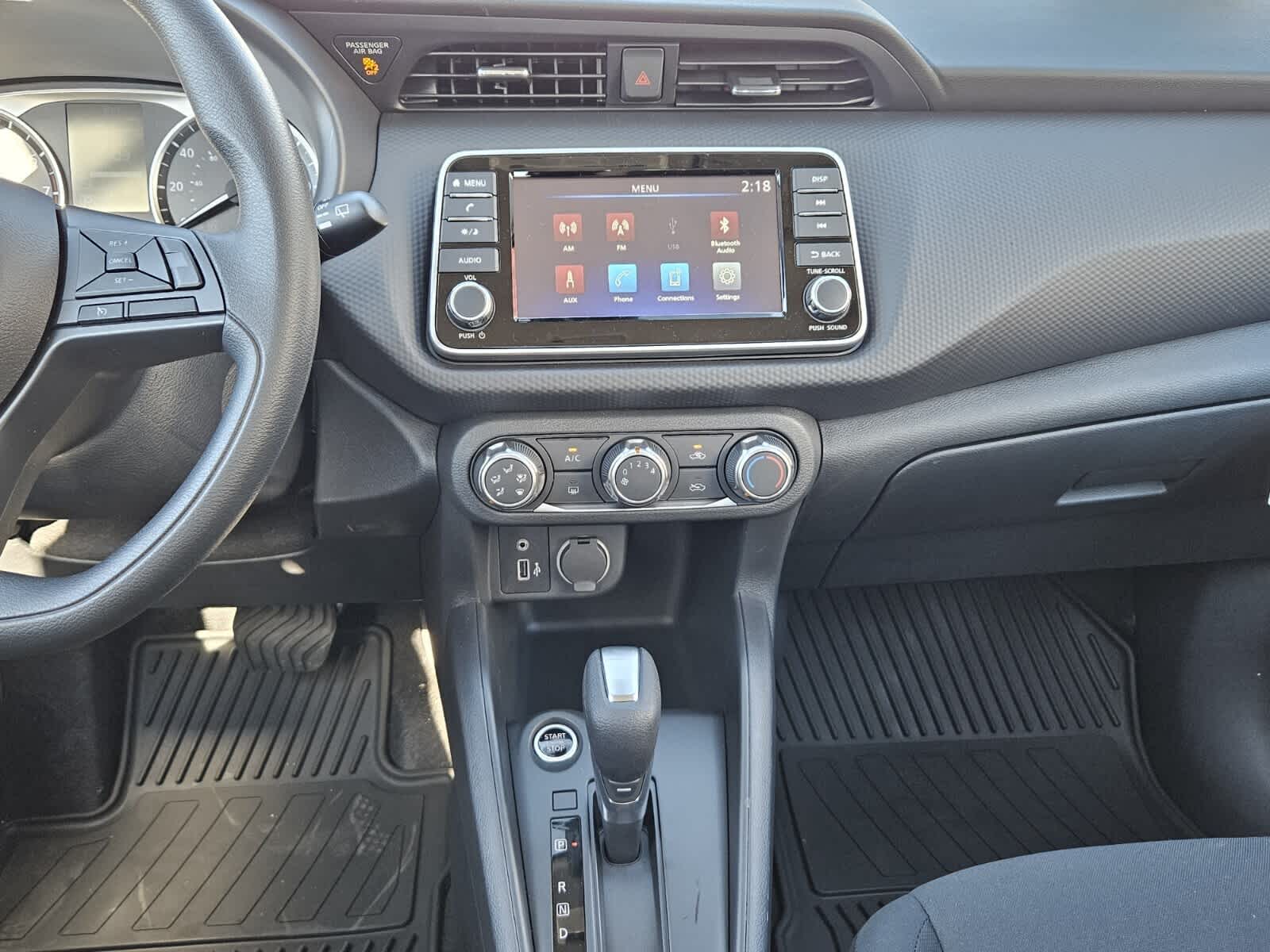 2025 Nissan KICKS PLAY Base - Photo 8