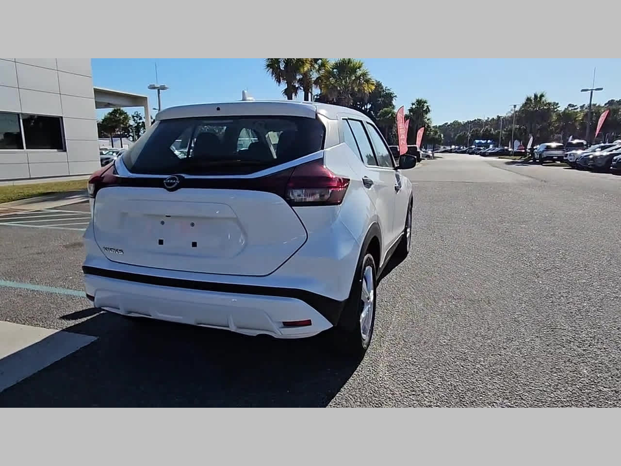 2025 Nissan KICKS PLAY Base - Photo 32