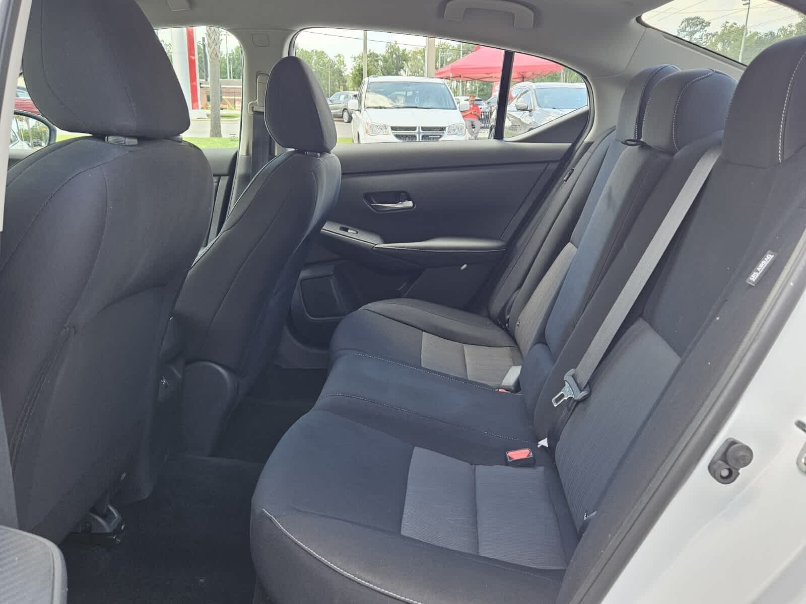 2021 Nissan Sentra SV photo 4