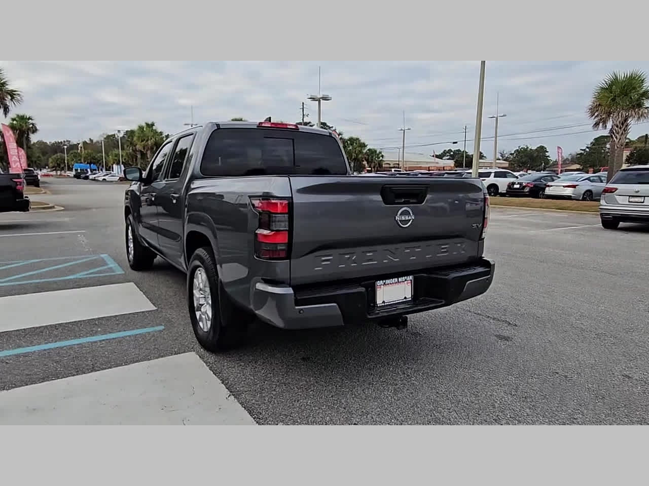 2024 Nissan Frontier SV - Photo 30
