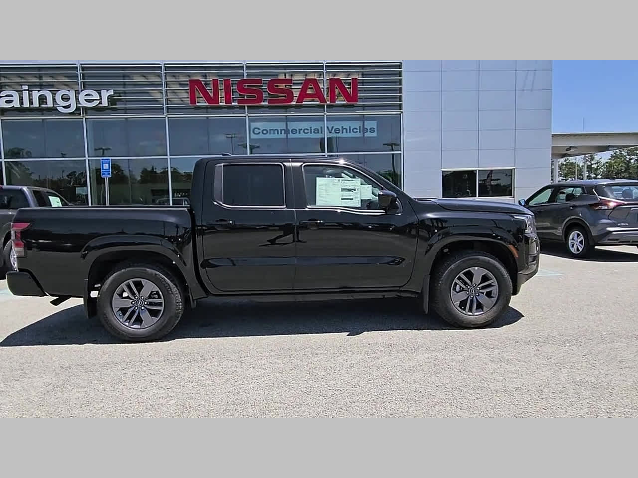 2026 Nissan Frontier SV - Photo 35