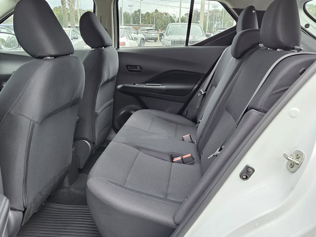 New 2025 Nissan Kicks Play S SUV