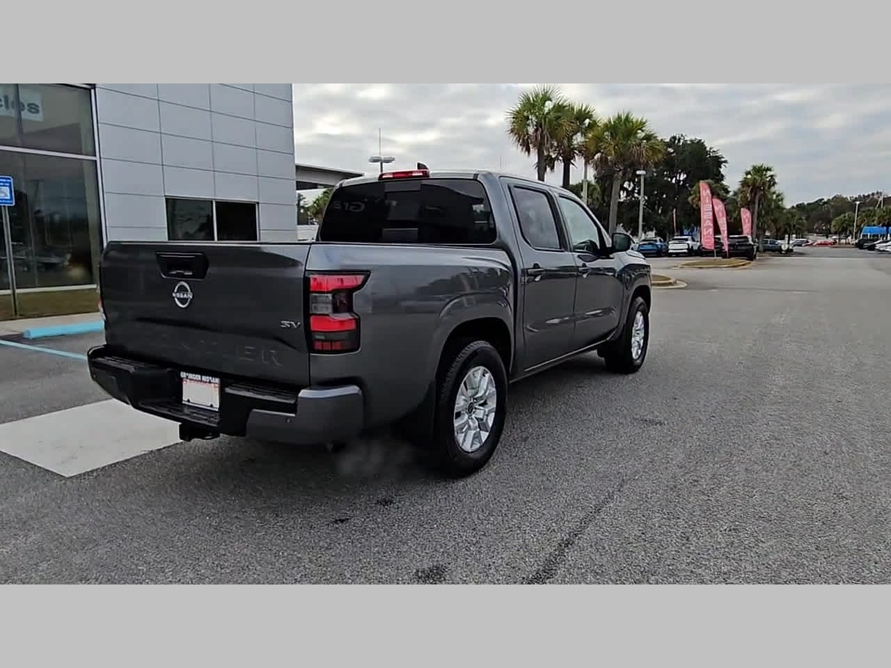 2024 Nissan Frontier SV - Photo 32