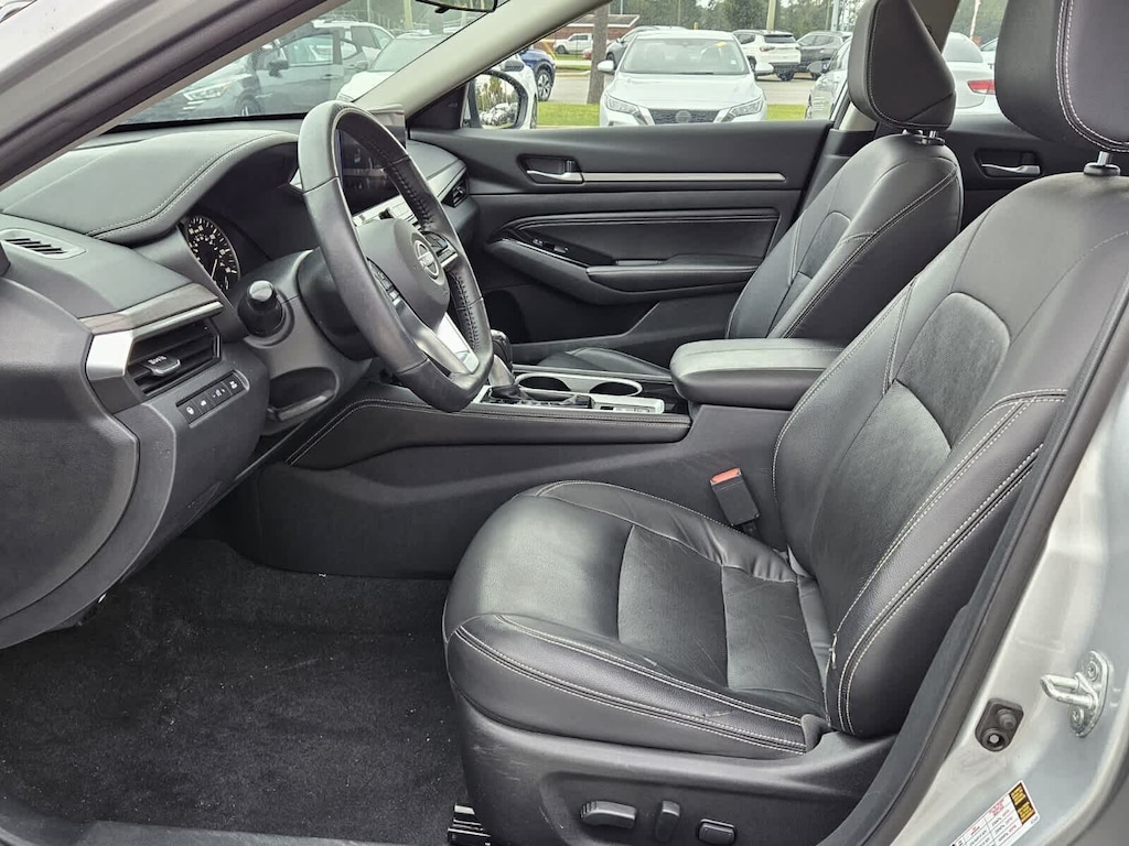 Used 2023 Nissan Altima 2.5 SL Sedan