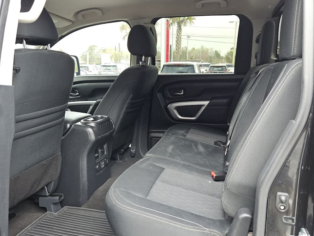 Used 2019 Nissan Titan SV Truck Crew Cab