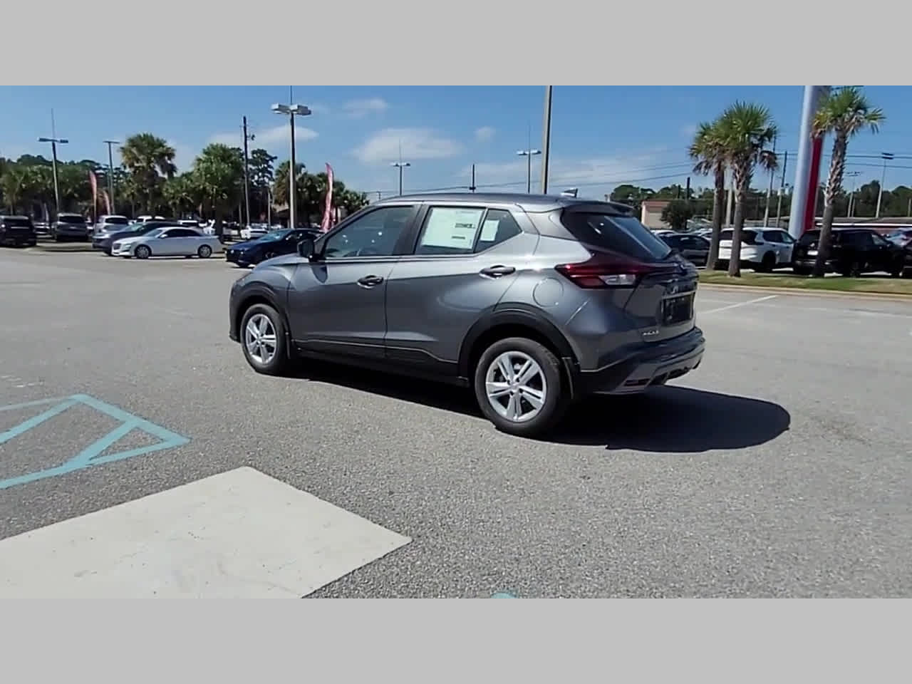 2025 Nissan KICKS PLAY Base - Photo 25