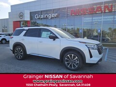 2026 Nissan Pathfinder Platinum SUV