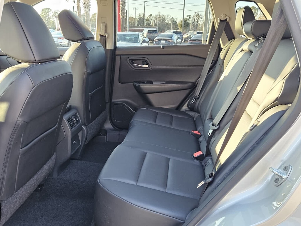 Used 2022 Nissan Rogue SV SUV