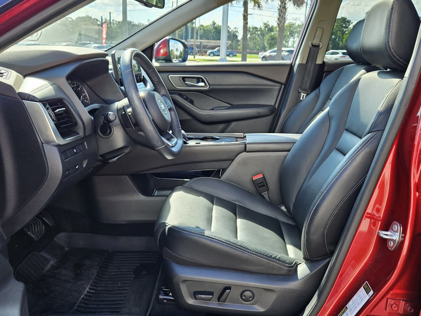 2021 Nissan Rogue SL photo 2