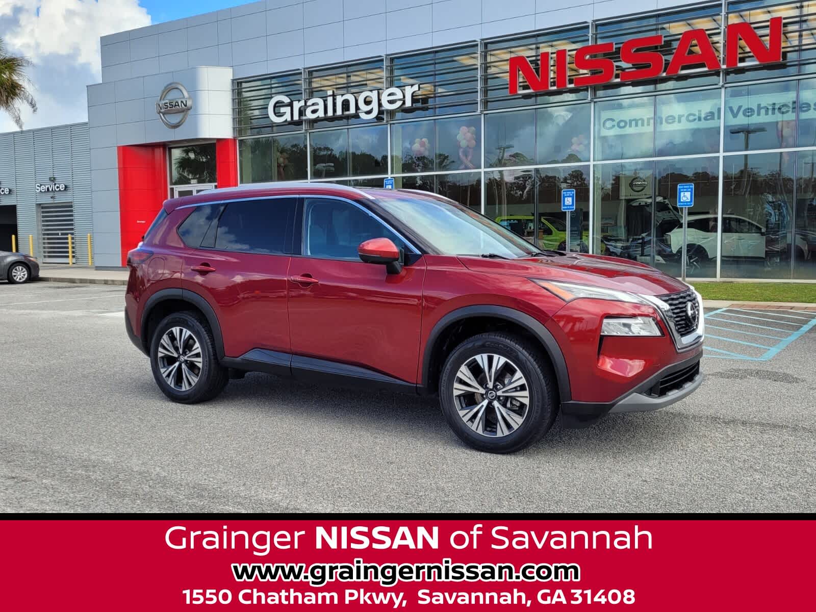 2021 Nissan Rogue SV's photo