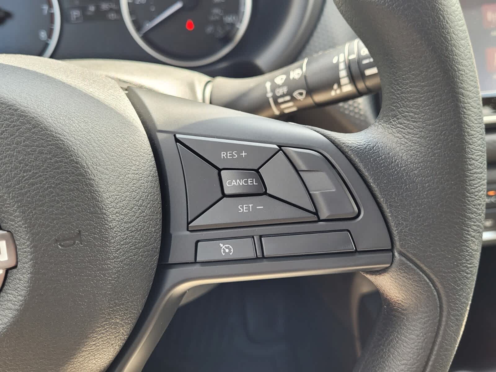 2025 Nissan KICKS PLAY Base - Photo 13