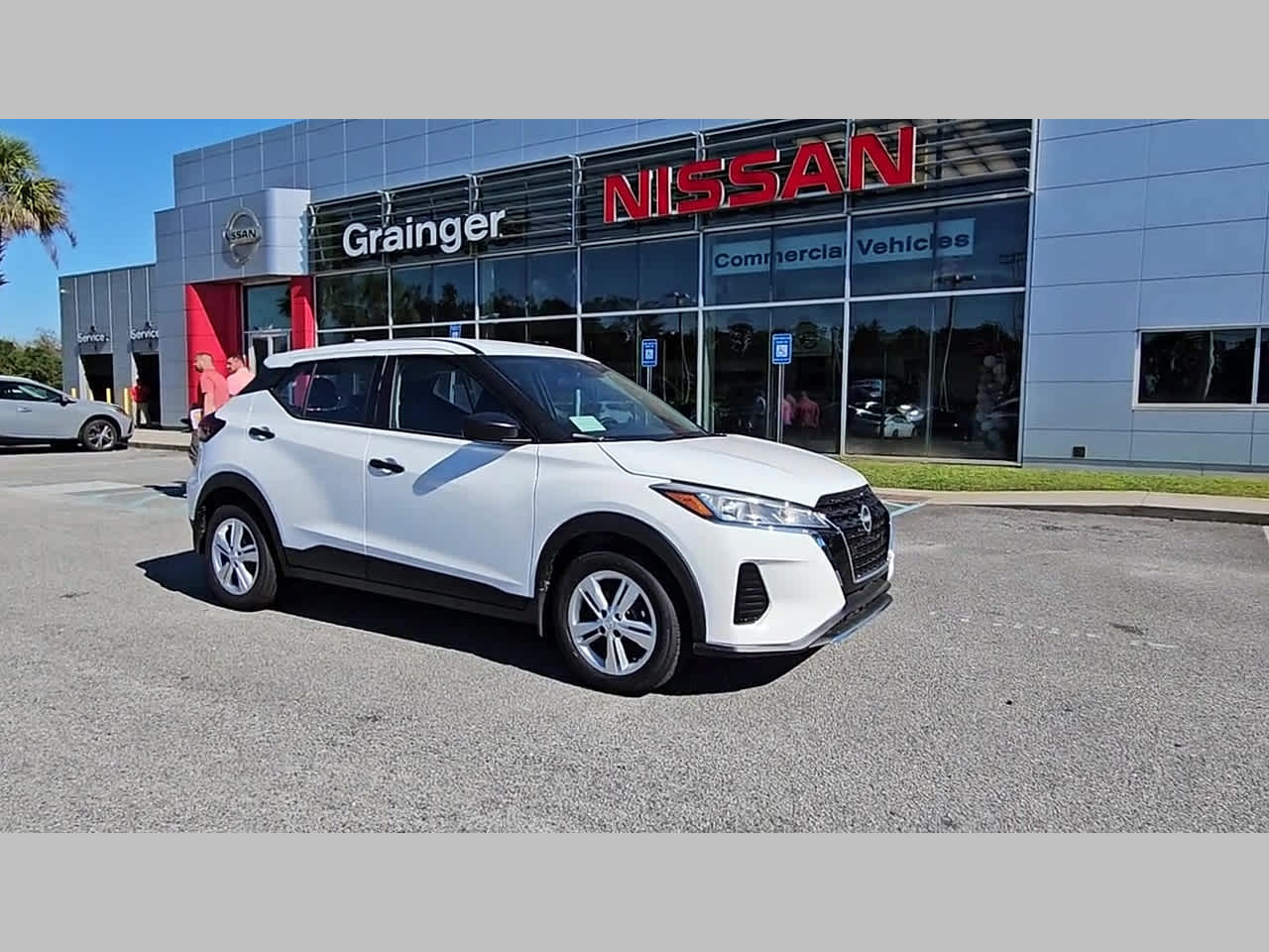 2025 Nissan KICKS PLAY Base - Photo 36