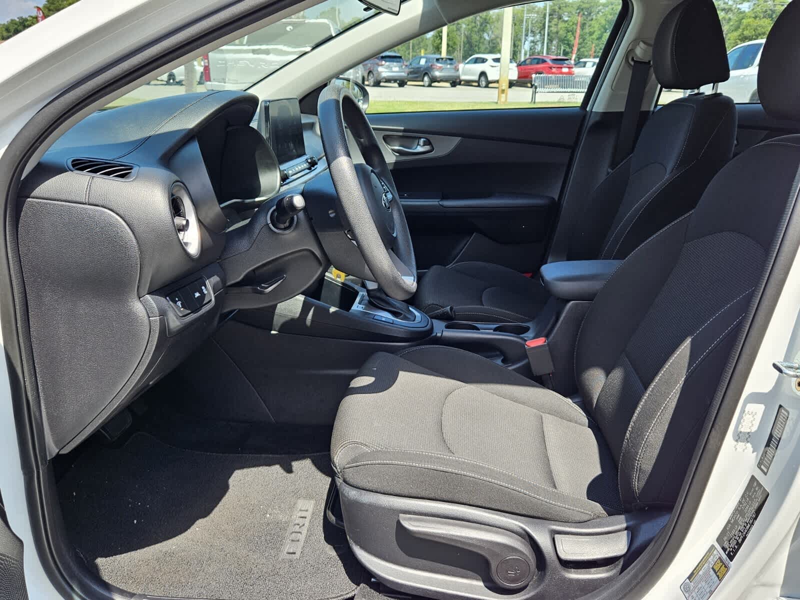 2021 Kia Forte LXS photo 3