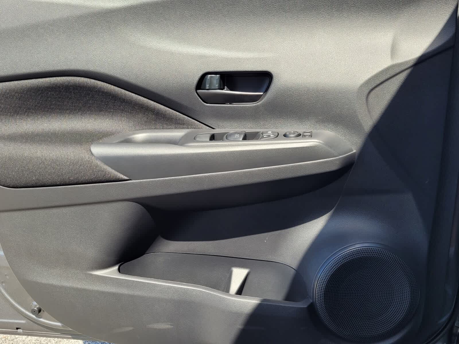 2025 Nissan KICKS PLAY Base - Photo 15