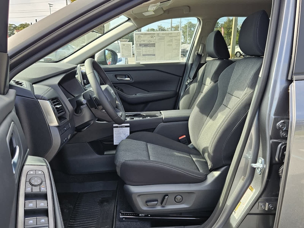 New 2026 Nissan Rogue SV SUV