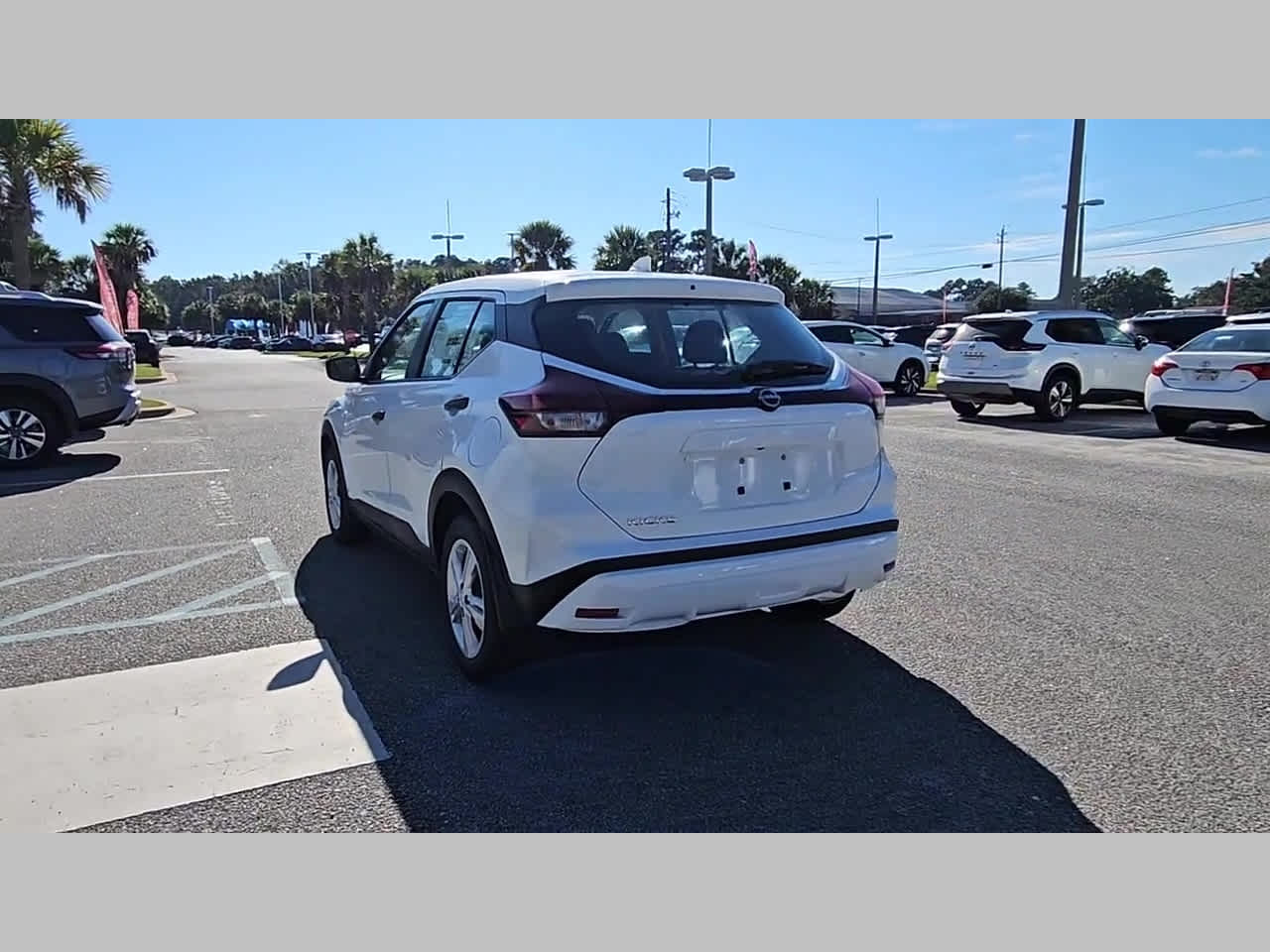 2025 Nissan KICKS PLAY Base - Photo 27