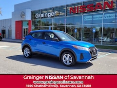 2025 Nissan Kicks Play S SUV